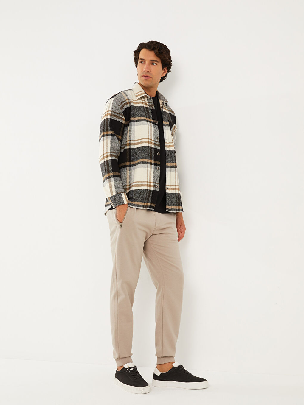 Relaxed Fit Men's Thick Jogger Sweatpants-1