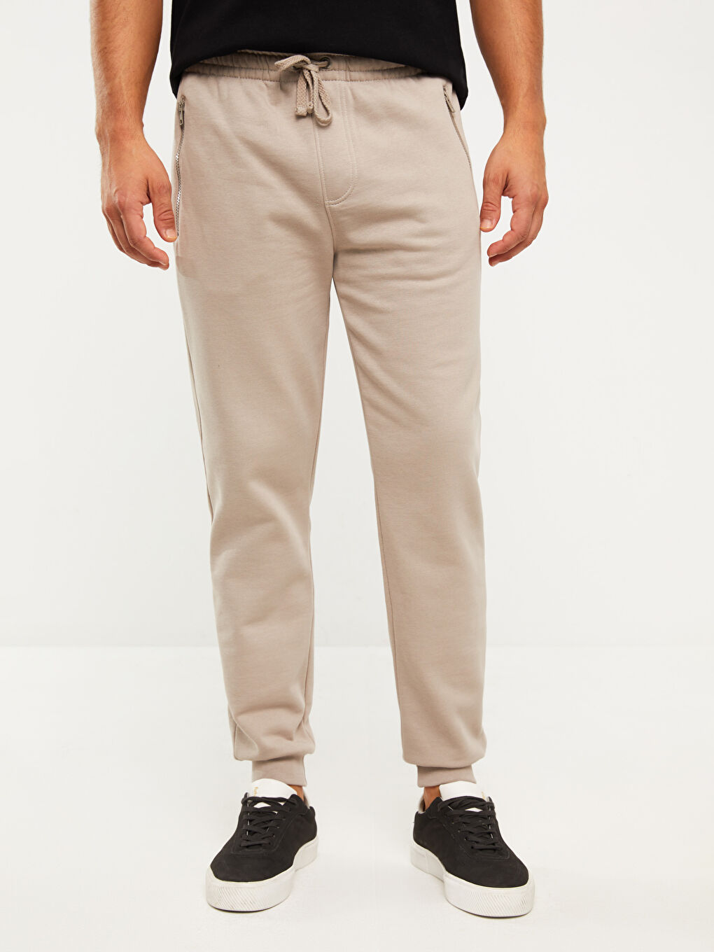 Relaxed Fit Men's Thick Jogger Sweatpants-2