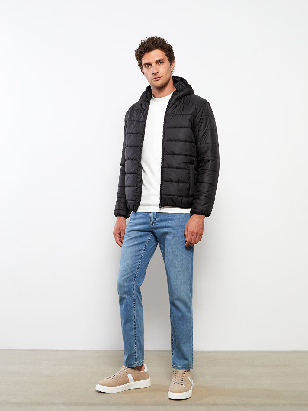 Regular Fit Steppmantel für Herren mit Kapuze-2