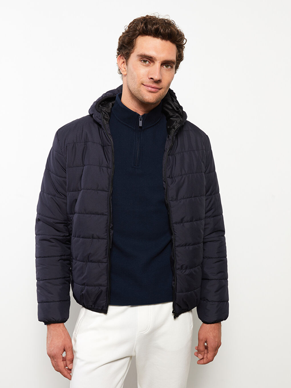 Lacivert Standart Kalıp Kapüşonlu Erkek Şişme Mont