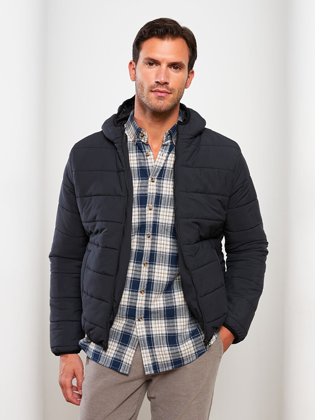 Yeşil Standart Kalıp Kapüşonlu Erkek Şişme Mont