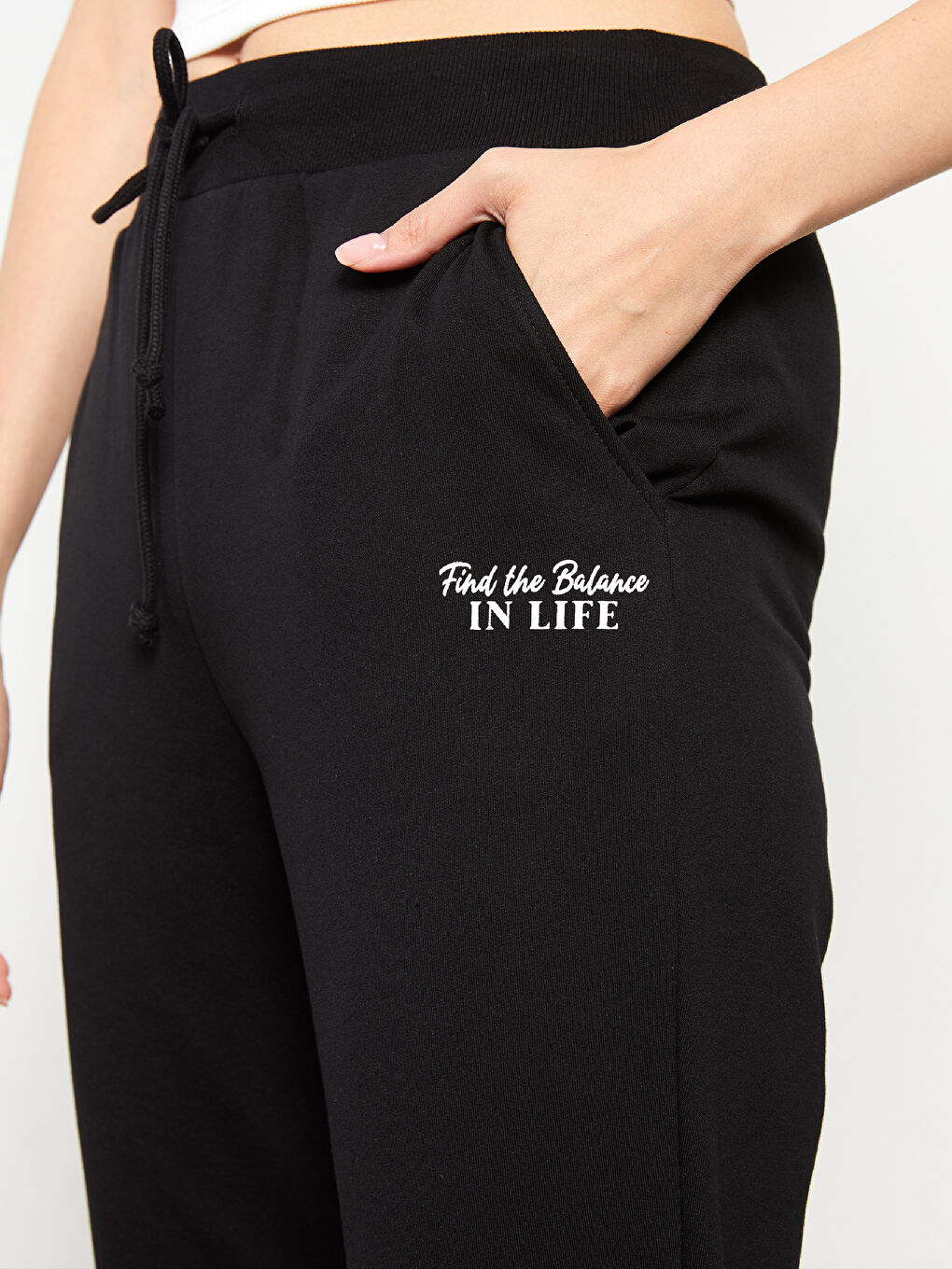 Elasticated Waist Embroidered Women's Jogger Sweatpants -W26764Z8-RQN