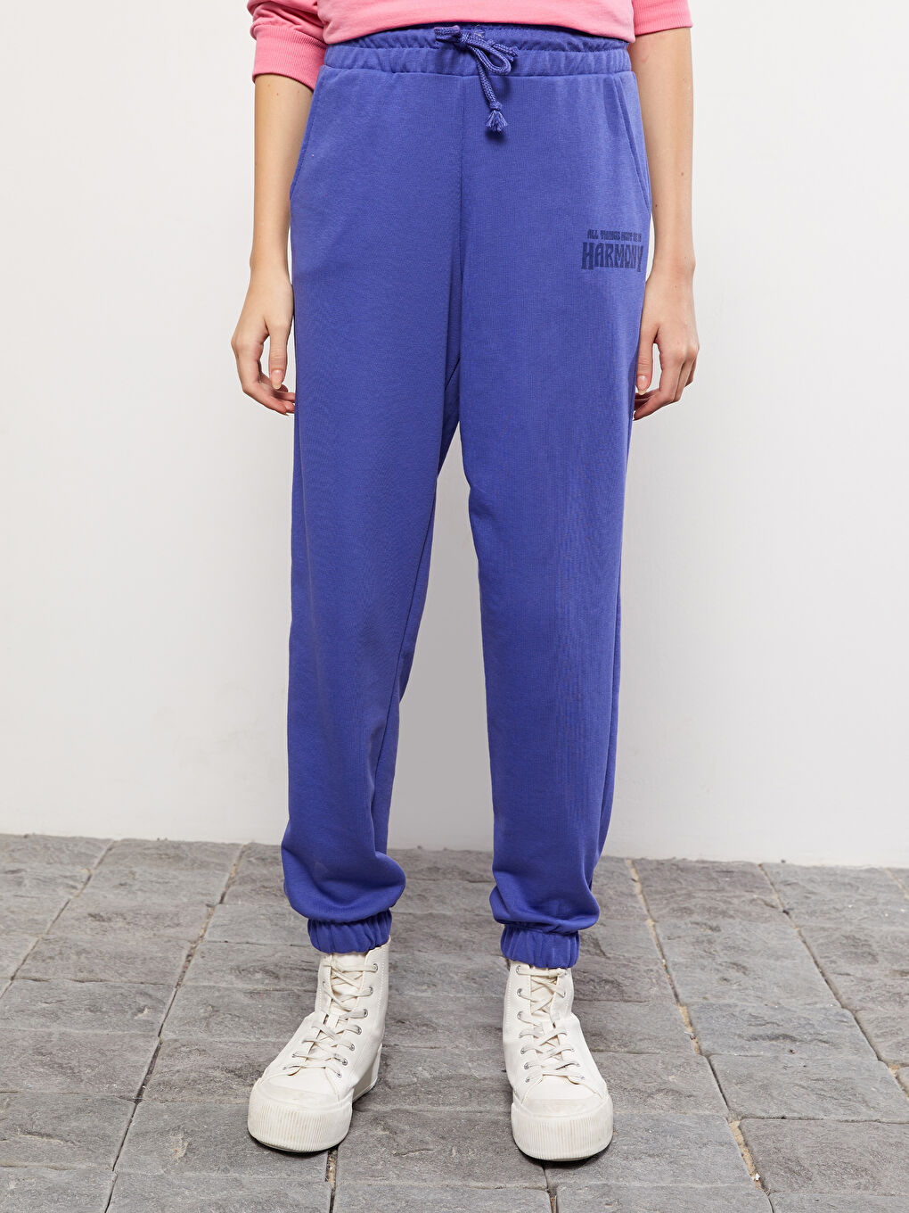 LCW Vision Bedruckte Jogginghose mit elastischem Bund für Damen -W26786Z8-SGF