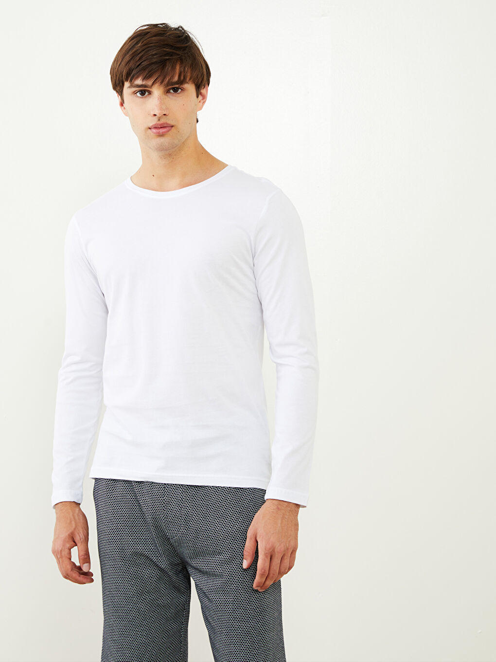 Beyaz Bisiklet Yaka Uzun Kollu Erkek Atlet-1