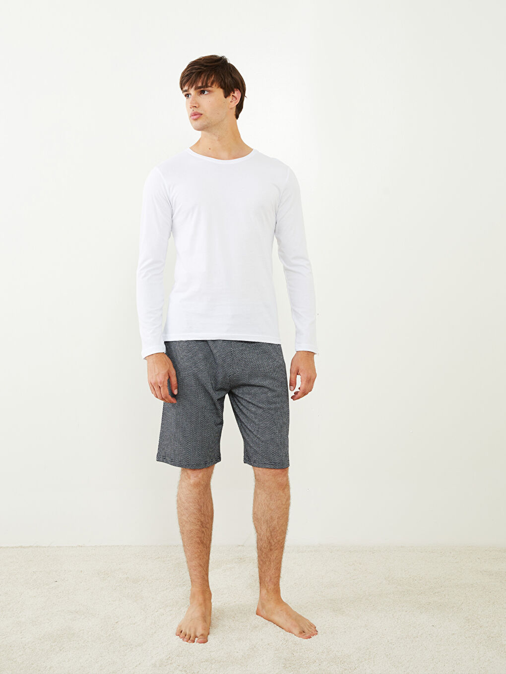 Beyaz Bisiklet Yaka Uzun Kollu Erkek Atlet-2