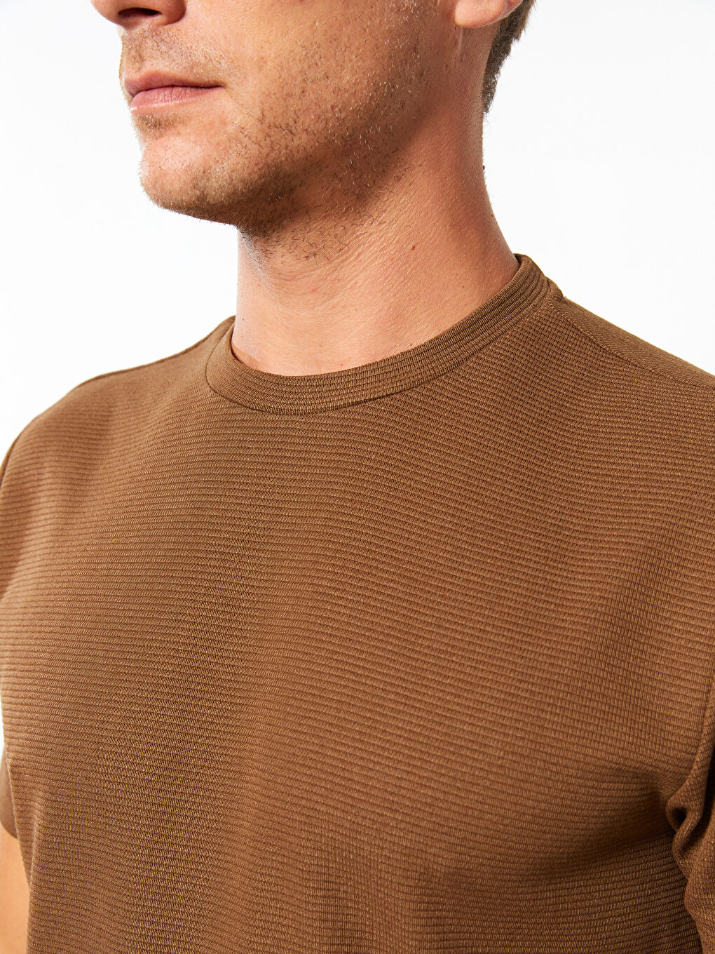 Kahverengi Bisiklet Yaka Kısa Kollu Erkek Tişört-3