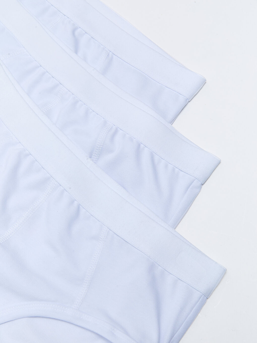 LC WAIKIKI Beyaz Standart Kalıp Pamuklu Esnek Erkek Slip Külot 3'lü - 1