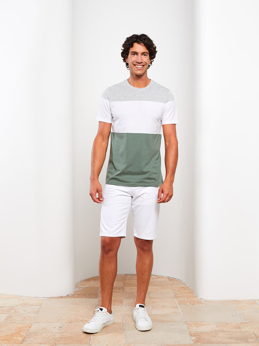 Yeşil Bisiklet Yaka Kısa Kollu Renk Bloklu Penye Erkek Tişört-2