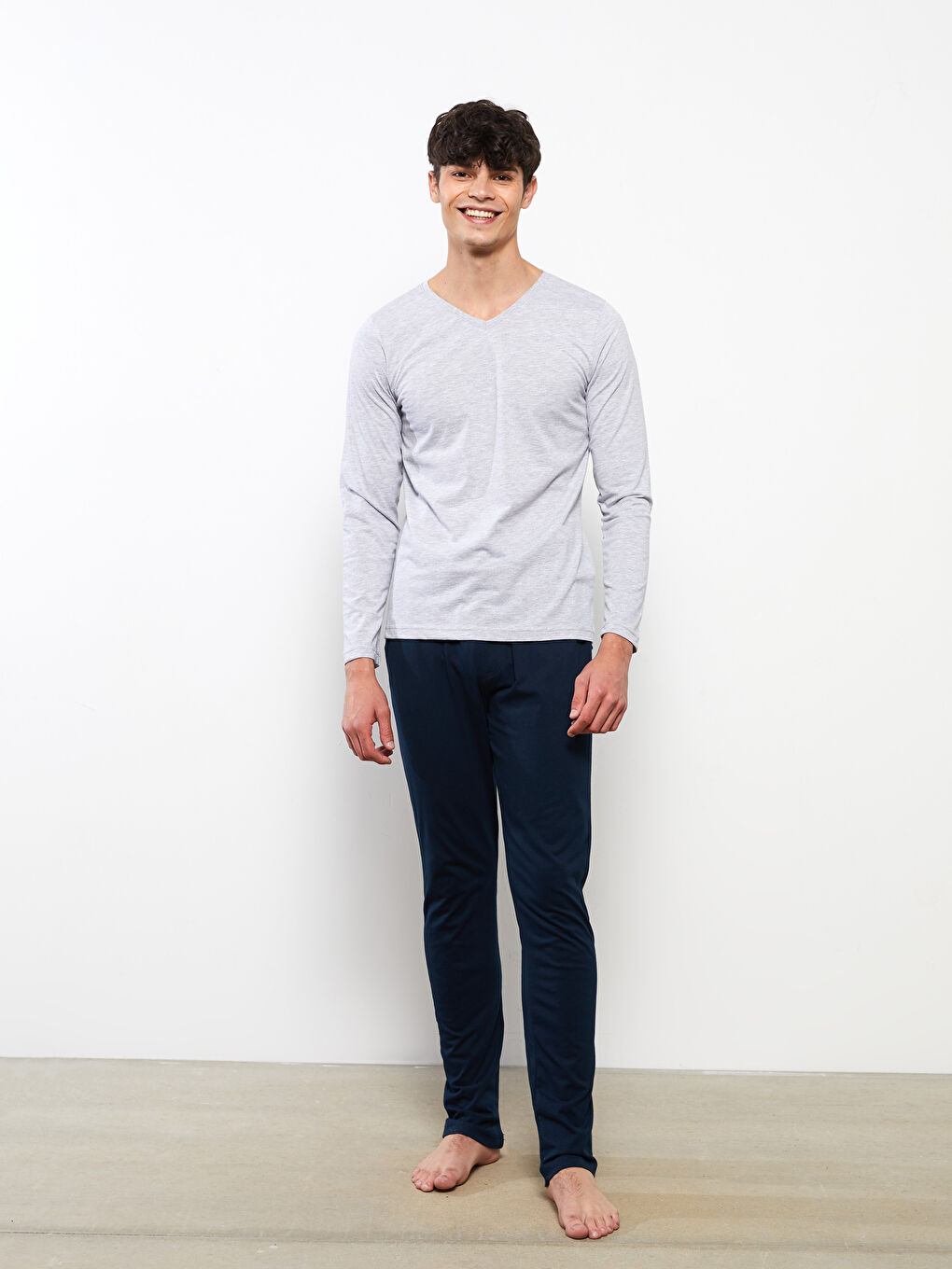 V-Neck Long Sleeve Men's Undershirt-2