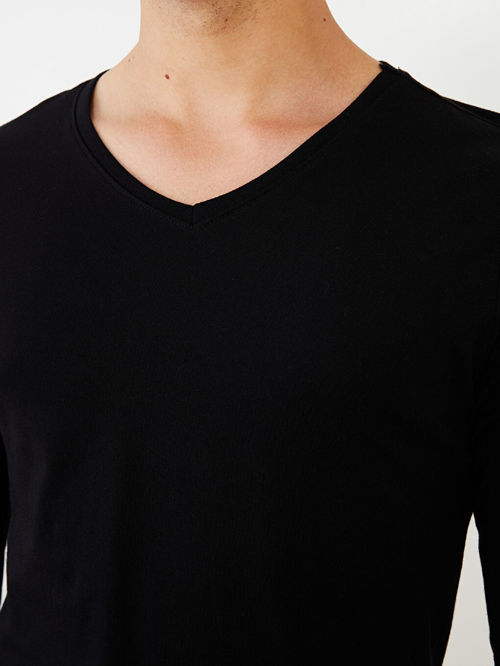 V-Neck Long Sleeve Men's Undershirt-3
