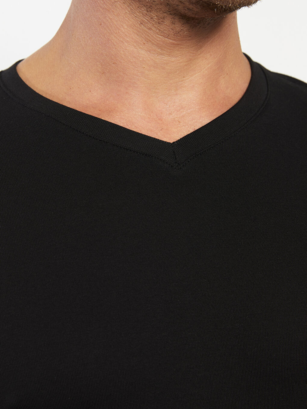 Siyah V Yaka Uzun Kollu Penye Erkek Tişört-3