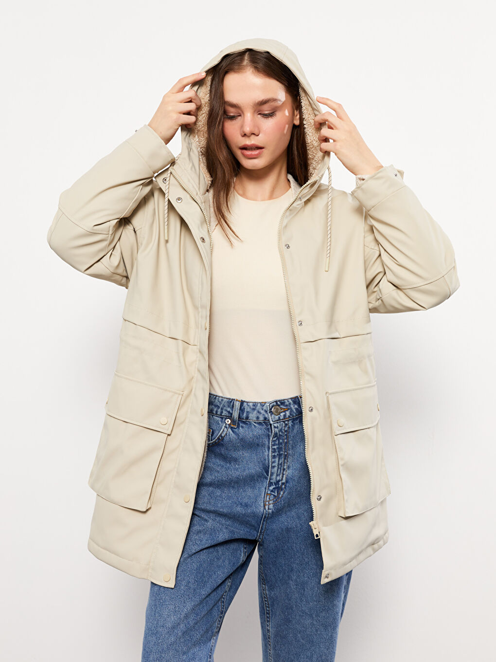 Bej Kadın Kapüşonlu Düz Parka-1