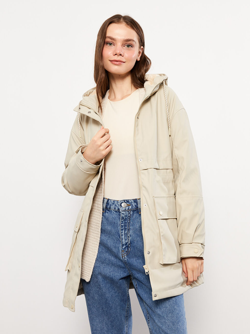 Bej Kadın Kapüşonlu Düz Parka-2