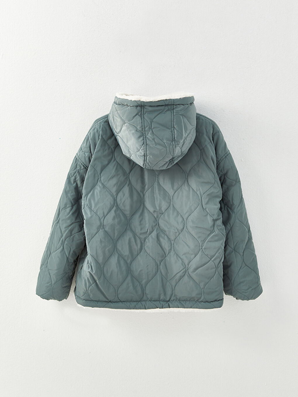 Haki Kapüşonlu Düz Uzun Kollu Cep Detaylı Çift Taraflı Kadın Mont-8