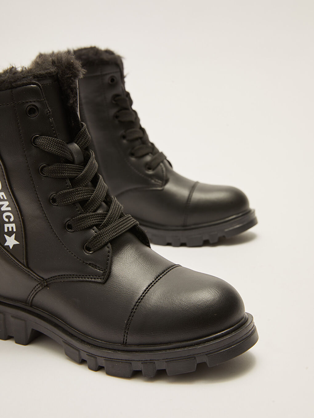 қыздарға арналған принтті бау және сырмалы ілмегі бар етік-5