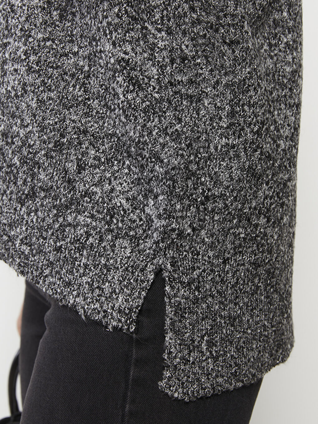 سترة فيست تريكو بياقة على شكل حرف V سادة للسيدات-3