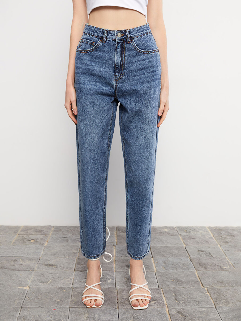 High Waisted Mom Fit Regular Pocket Detailed Women's Rodeo Denim Trousers-3