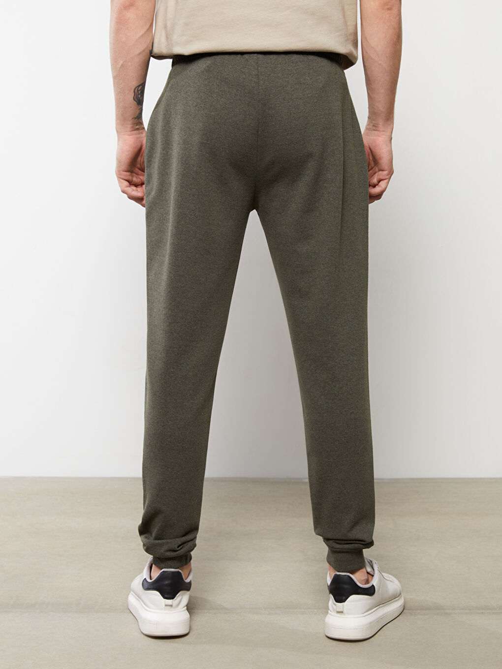 Standard Fit Men's Jogger Sweatpants-4