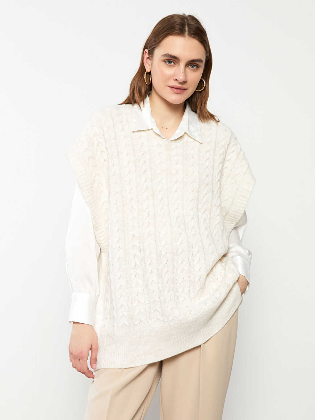 LCWAIKIKI Basic College Neck Self Patterned Women's Tricot Sweater -W27378Z8-R9J
