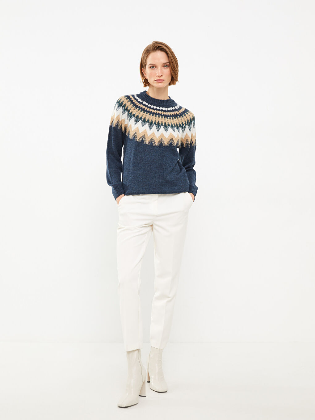 سترة تريكو منقوشة بياقة قمع للسيدات-2