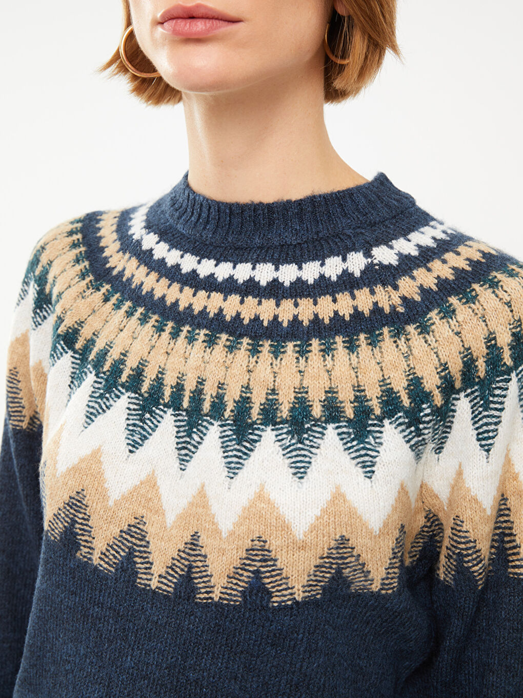 سترة تريكو منقوشة بياقة قمع للسيدات-3