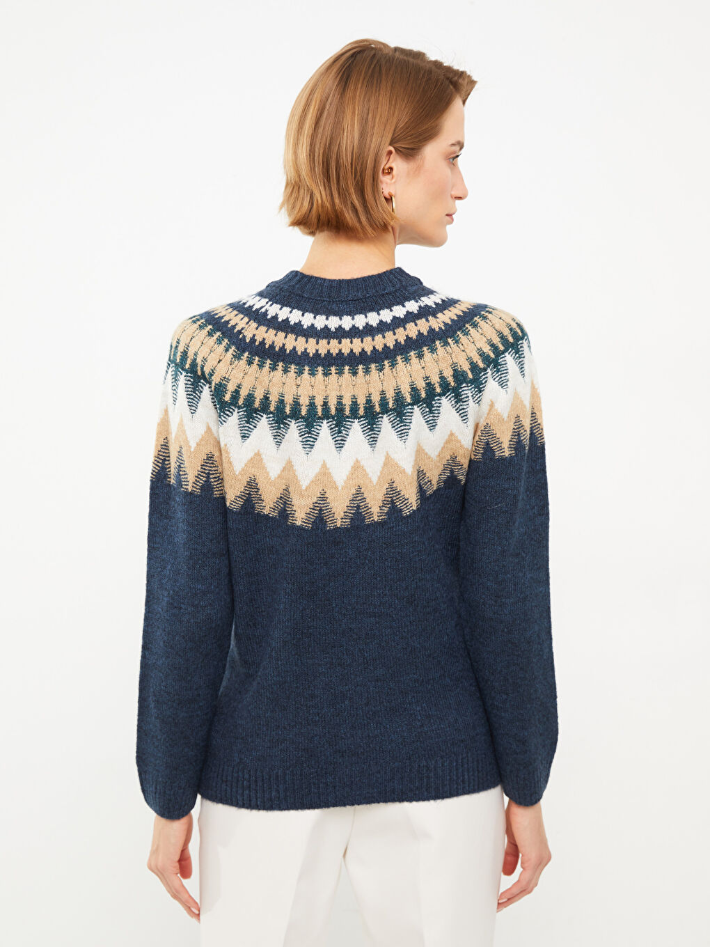 سترة تريكو منقوشة بياقة قمع للسيدات-4