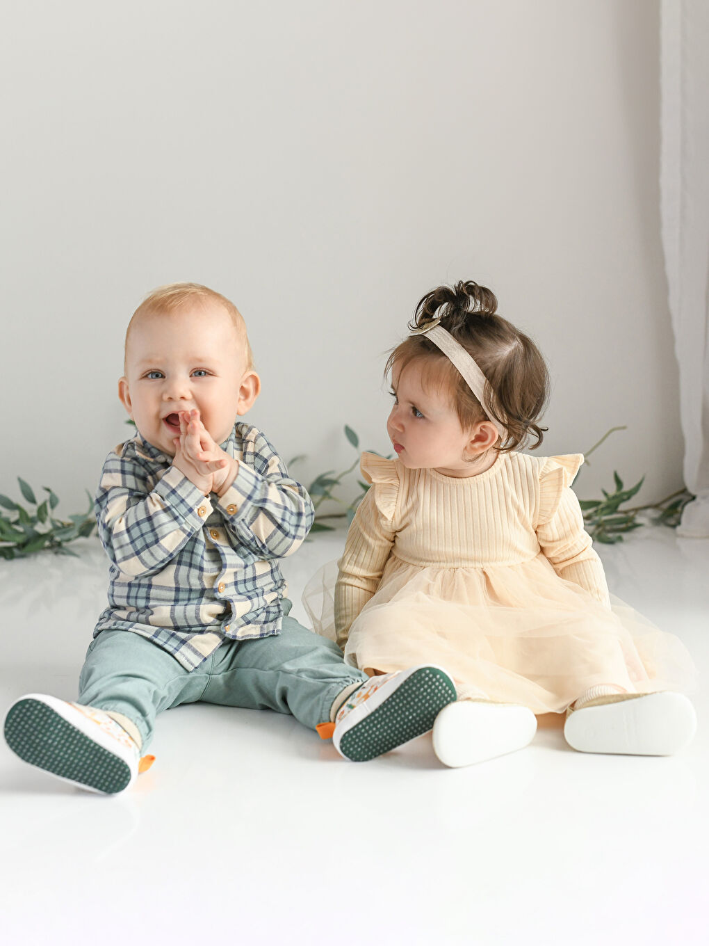 Bej Uzun Kollu Ekose Desenli Erkek Bebek Gömlek ve Pantolon 2'li Takım-2