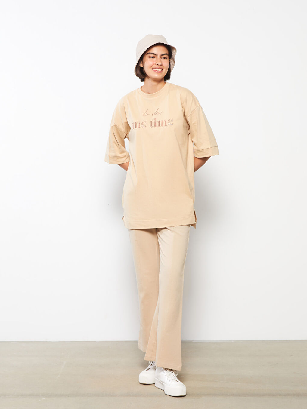 LCW Modest Crew Neck Printed Oversize Cotton Women's Tunic -W27592Z8-FJZ