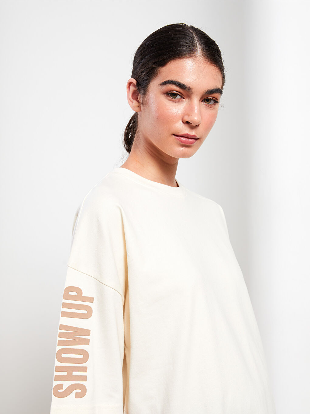 LCW Modest Bisiklet Yaka Baskılı Kısa Kollu Oversize Pamuklu Kadın Tunik -W27604Z8-FRC
