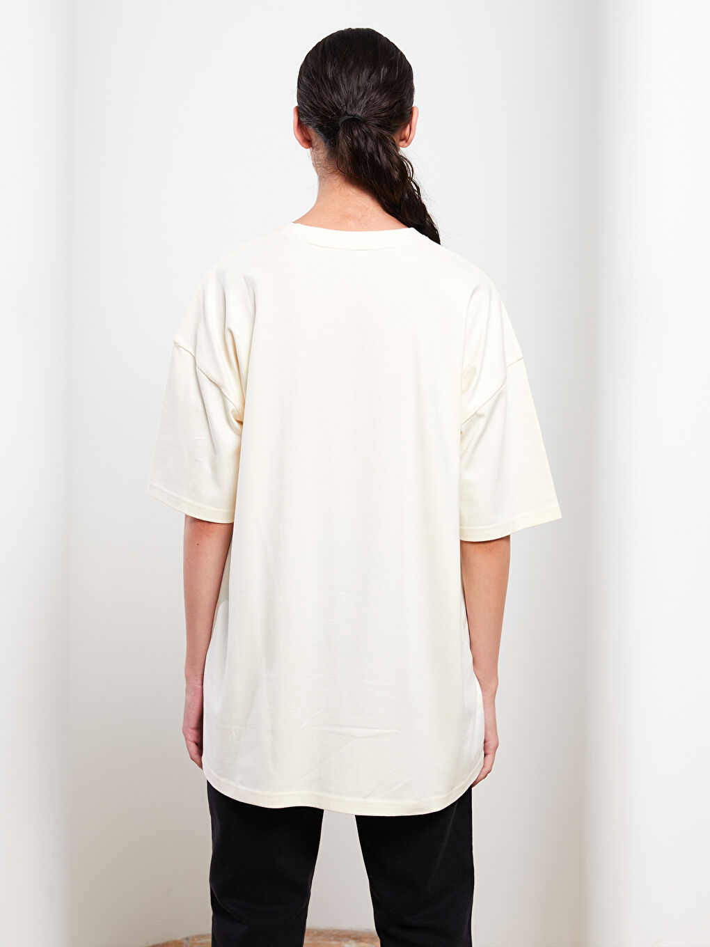 LCW Modest Bisiklet Yaka Baskılı Kısa Kollu Oversize Pamuklu Kadın Tunik -W27604Z8-FRC