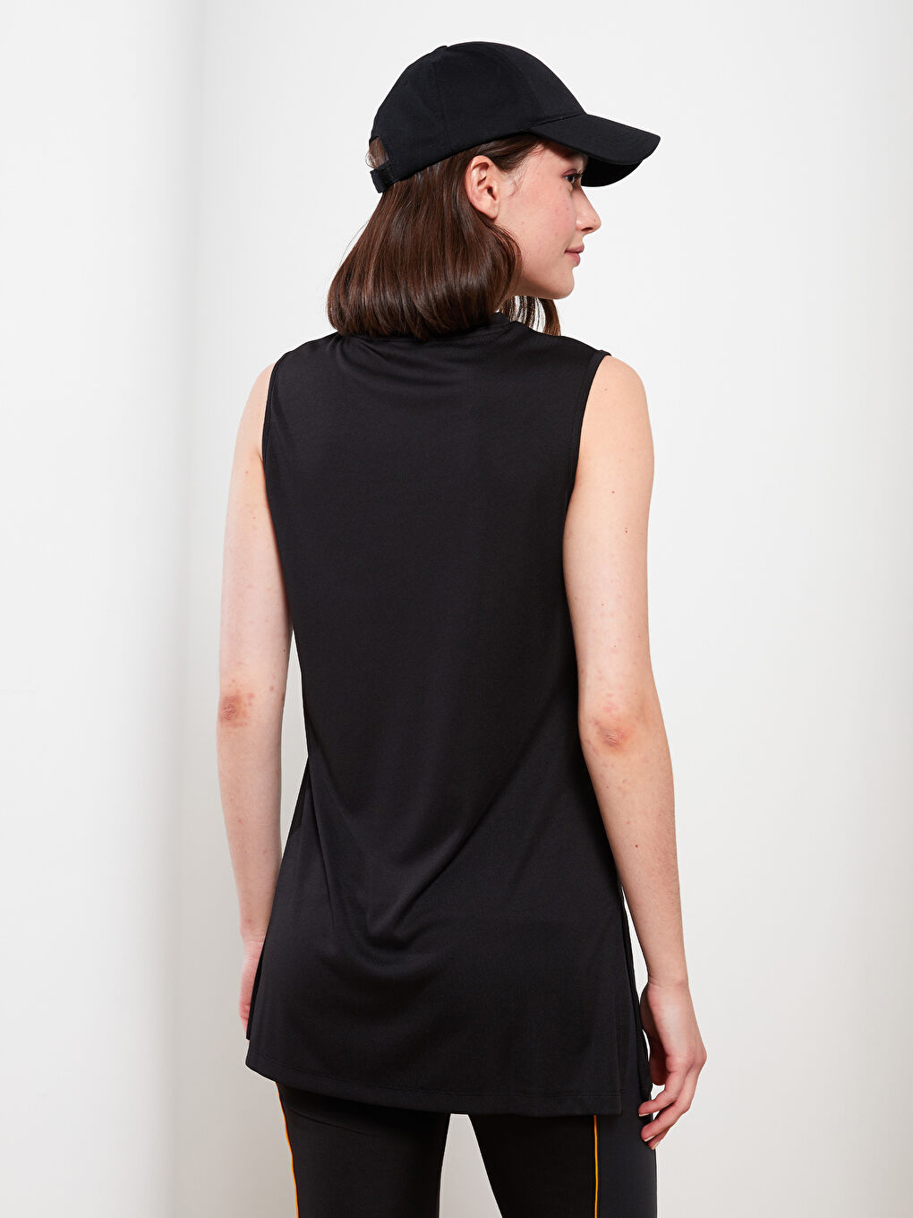 LCW Modest Women's Crew Neck Letter Printed Sleeveless Athlete -W27607Z8-RQL