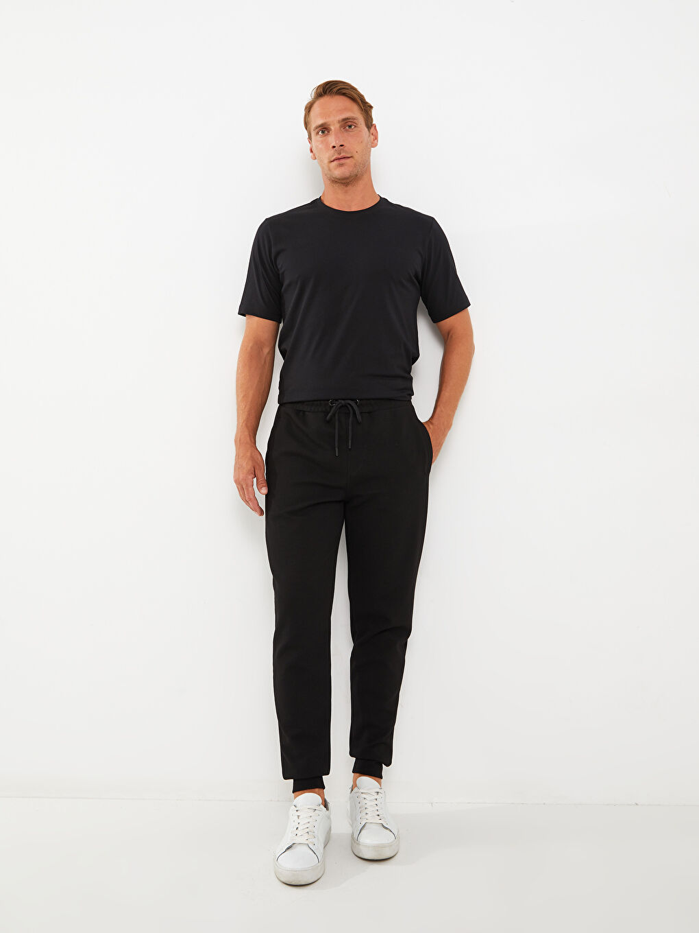 Standard Fit Men's Jogger Sweatpants