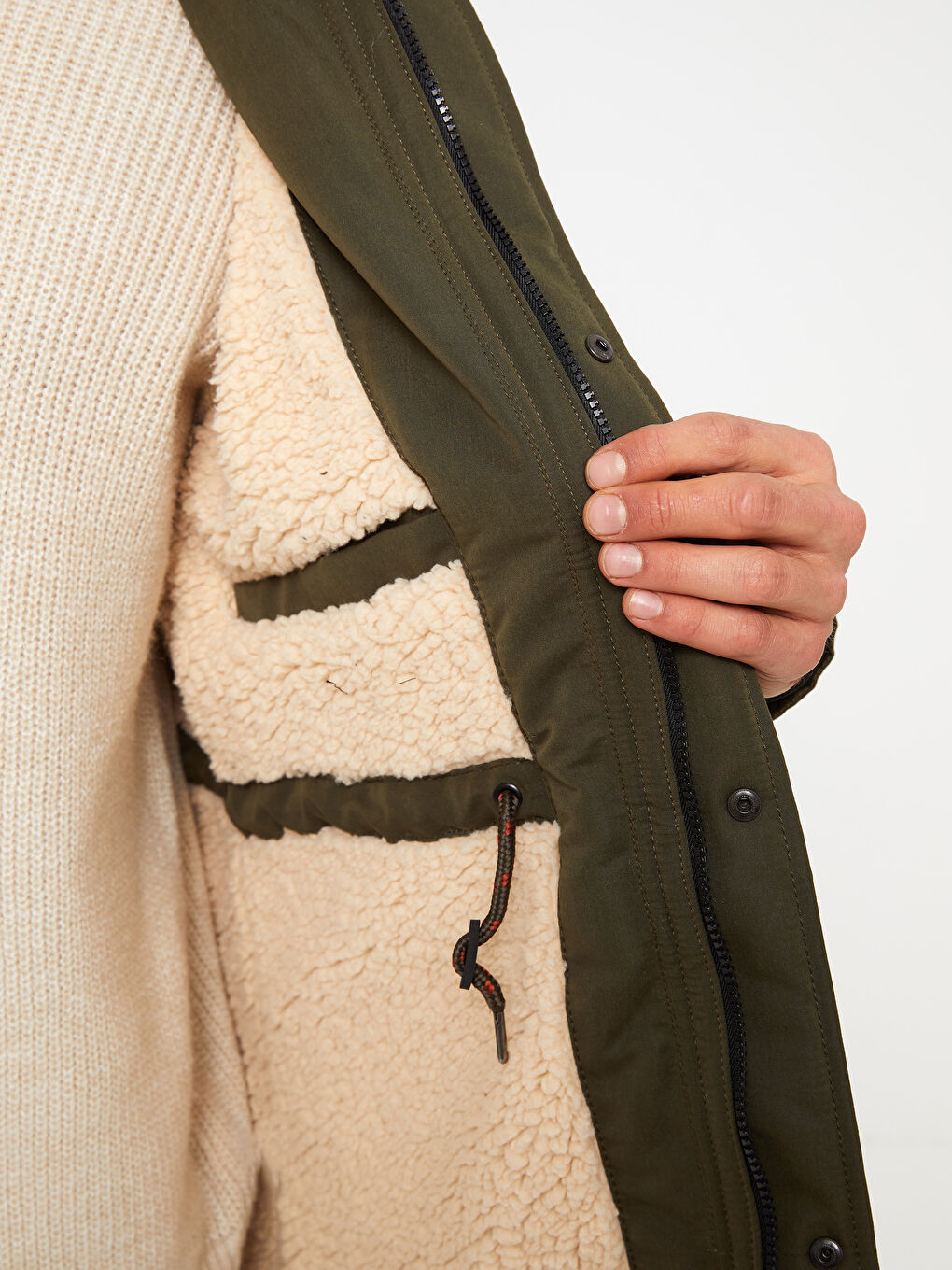 Haki Standart Kalıp Kapüşonlu Erkek Parka-3