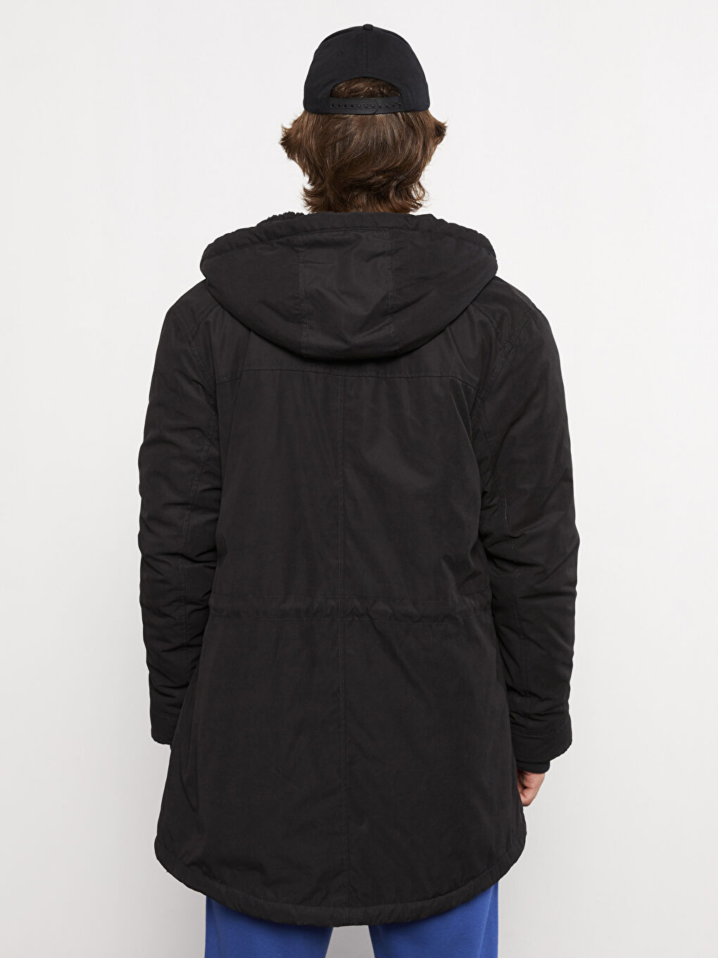 Siyah Standart Kalıp Kapüşonlu Erkek Parka-4