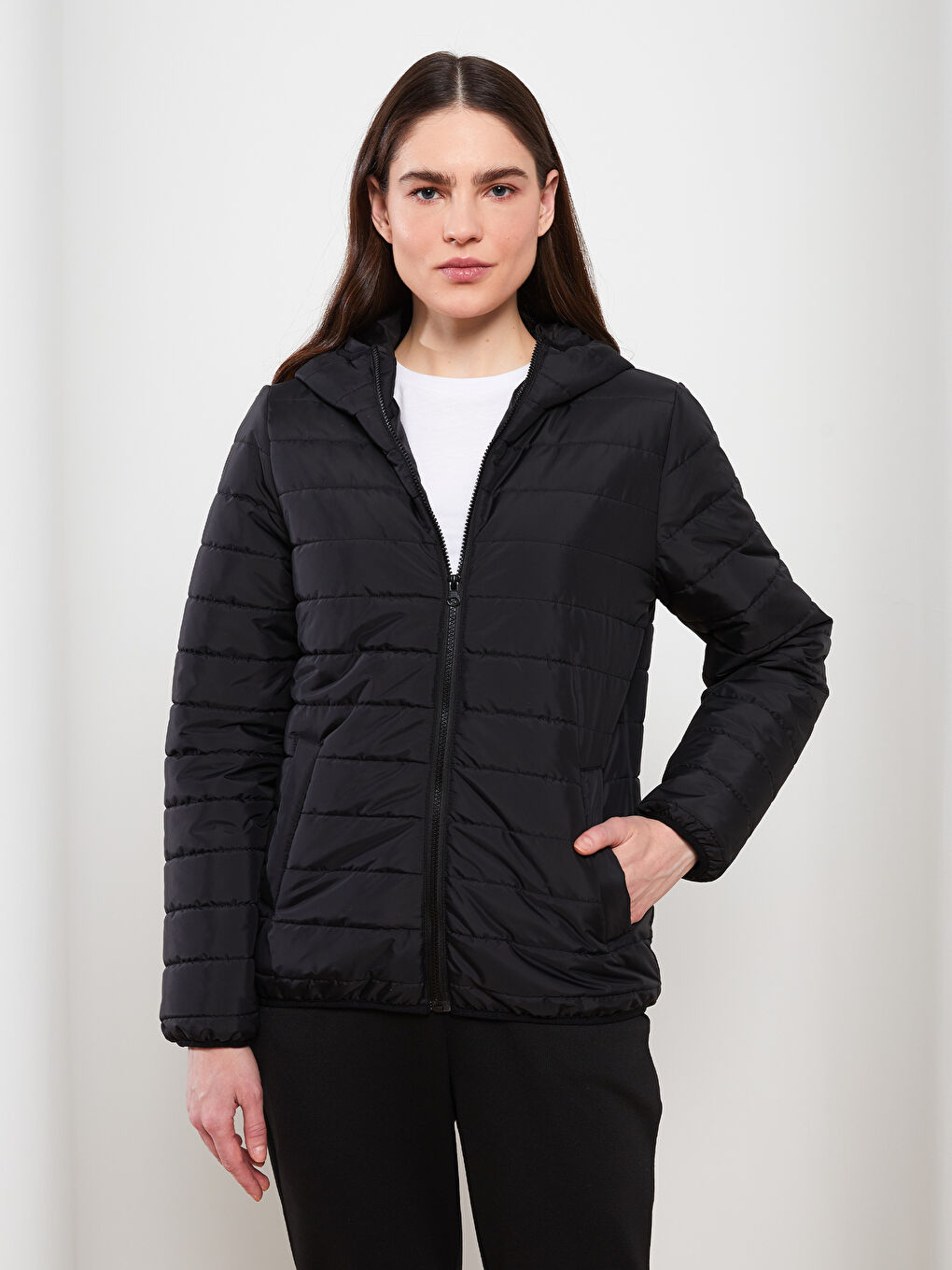 Siyah Kadın Kapüşonlu Düz Mont-2