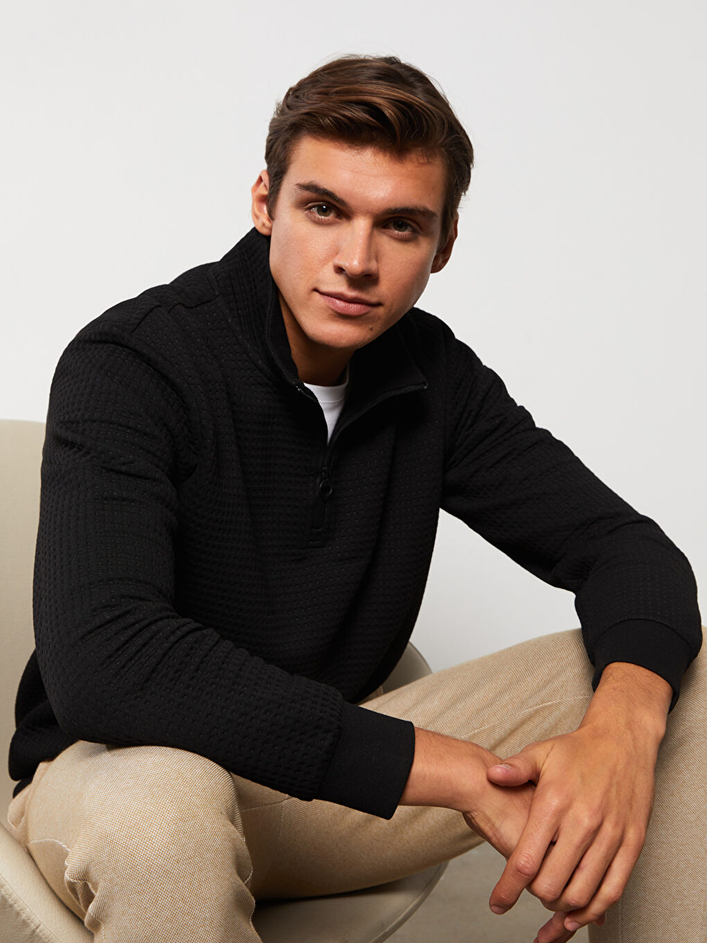 Hanorac cu fermoar și guler tip pâlnie, mânecă lungă pentru bărbați