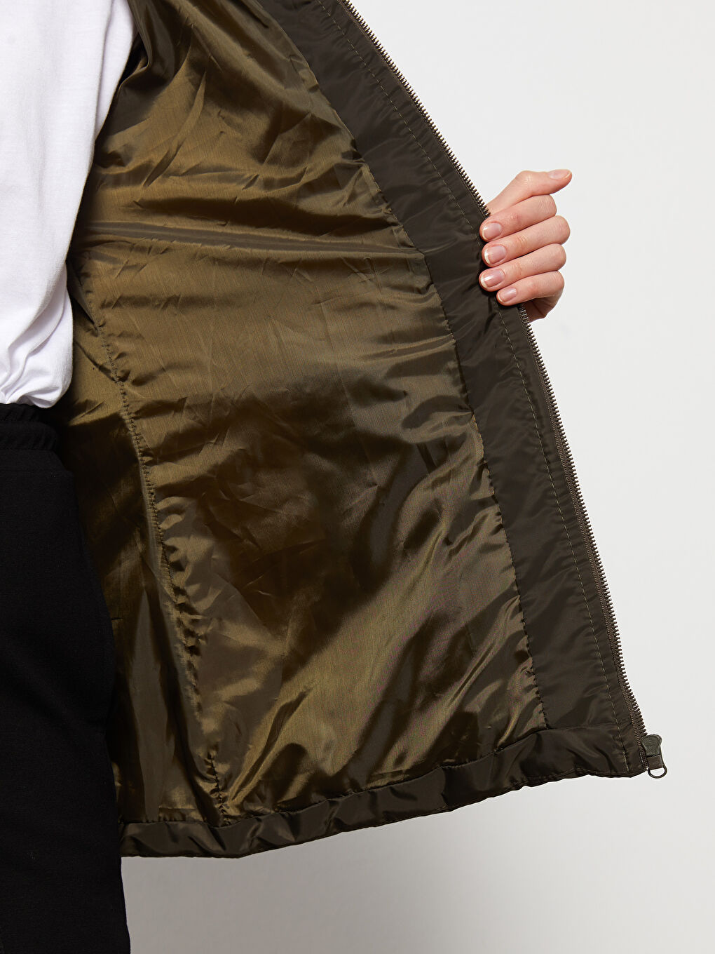 Haki Kadın Kapüşonlu Düz Mont-4