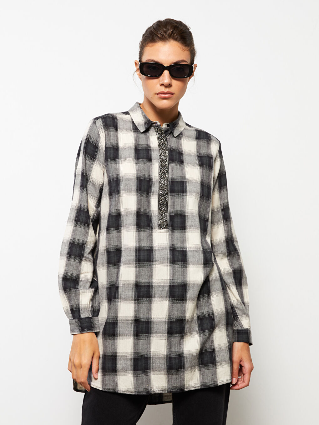 LCWAIKIKI Classic Plaid Long Sleeve Viscose Women's Shirt Tunic -W27728Z8-LN6