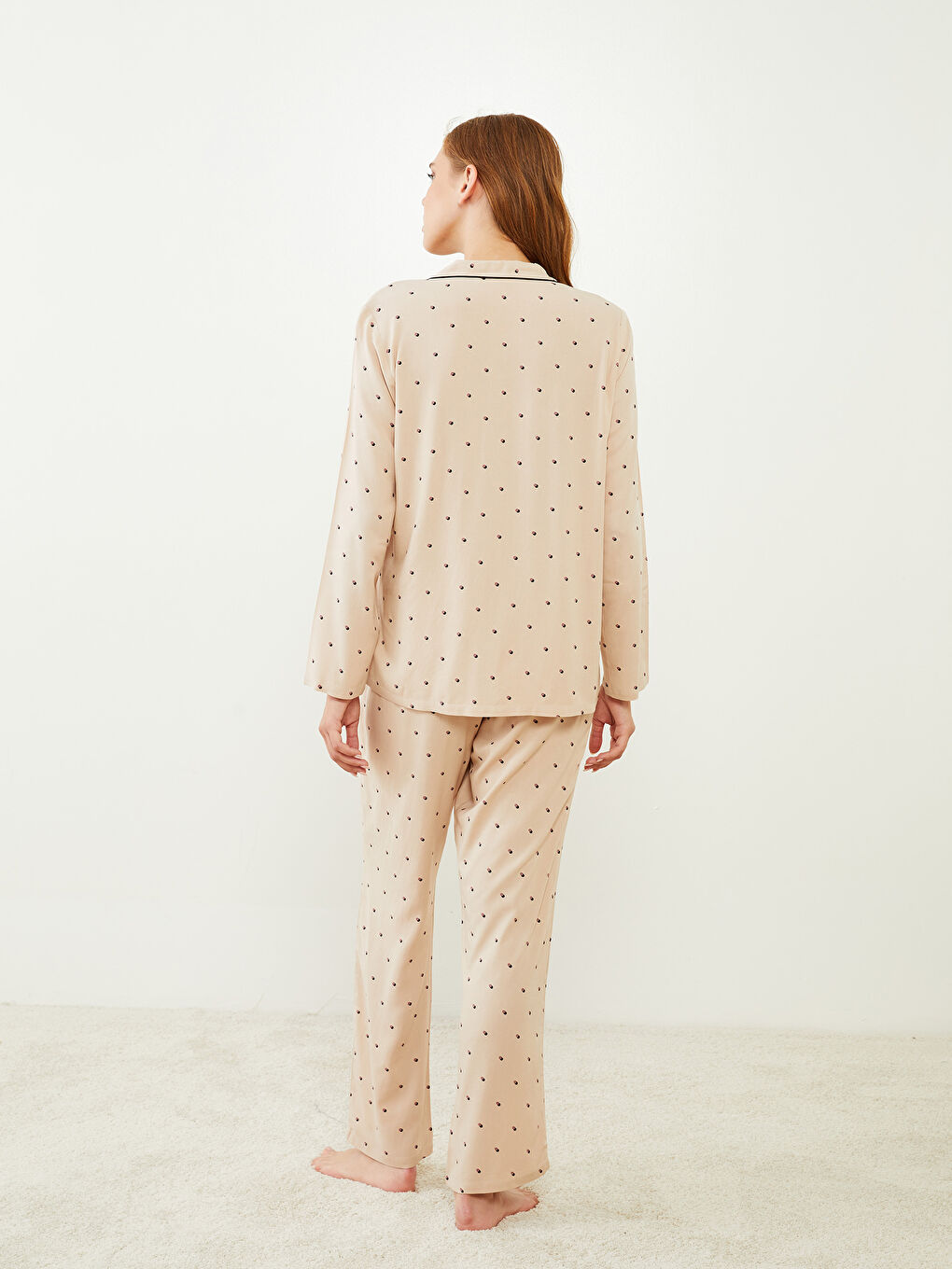 Bej Gömlek Yaka Desenli Uzun Kollu Viskon Kadın Pijama Takımı-4