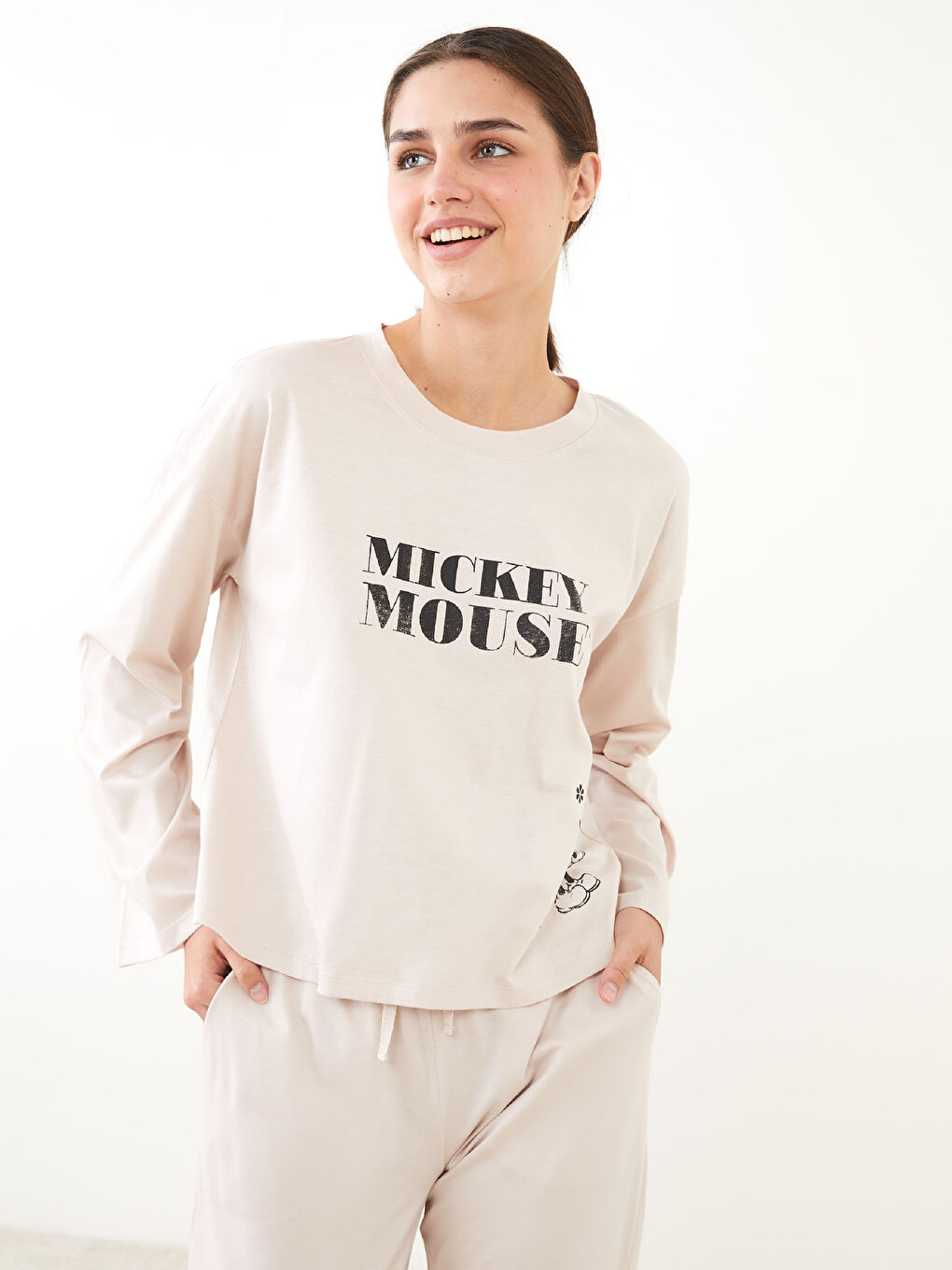 Crew Neck Mickey Mouse Printed Long Sleeve Cotton Women's Pajama Set-1