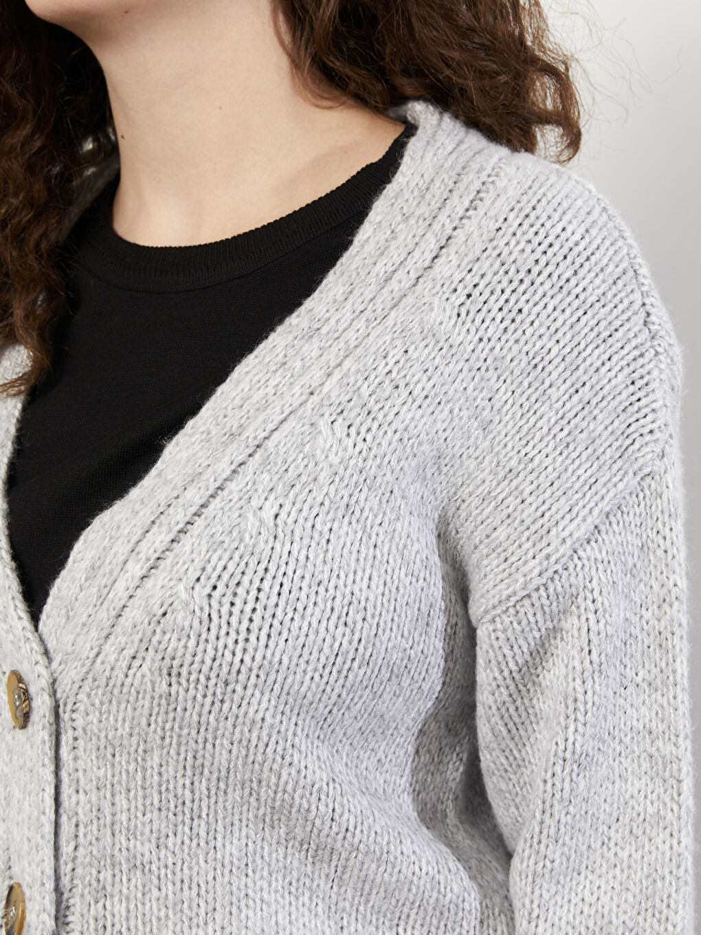 Gri V Yaka Kadın Triko Hırka-3