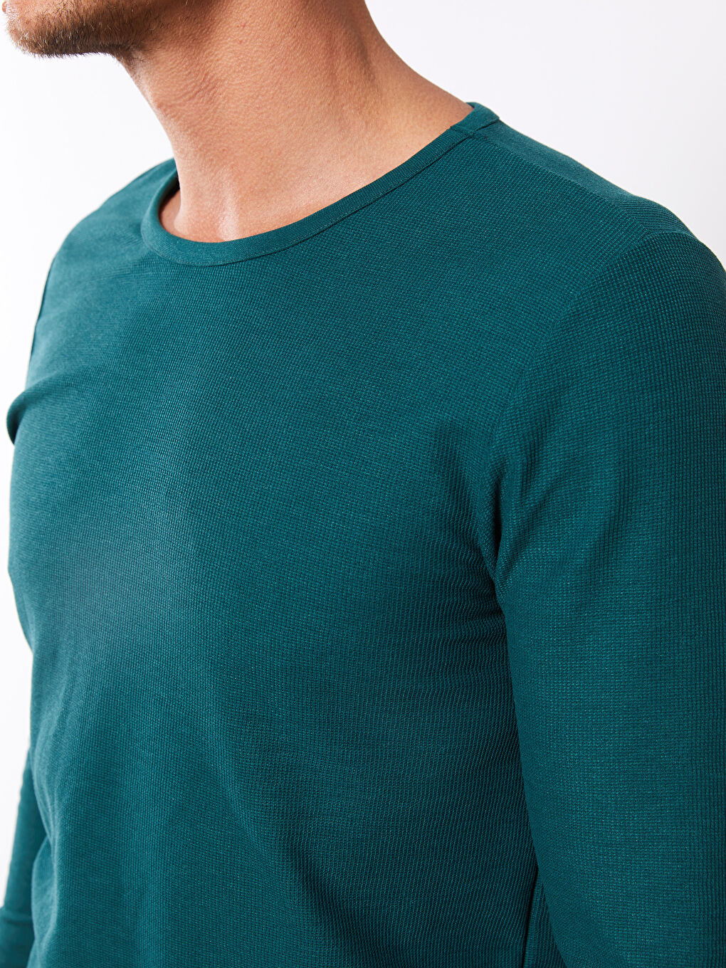 Ерлерге арналған ұзын жеңді дөңгелек жағалы пижаманың үсті-3