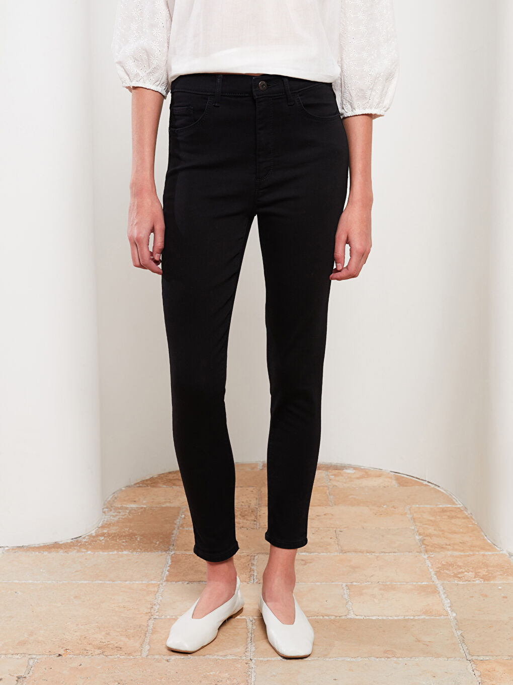 Siyah Kadın Slim Fit Düz Jean Pantolon-3