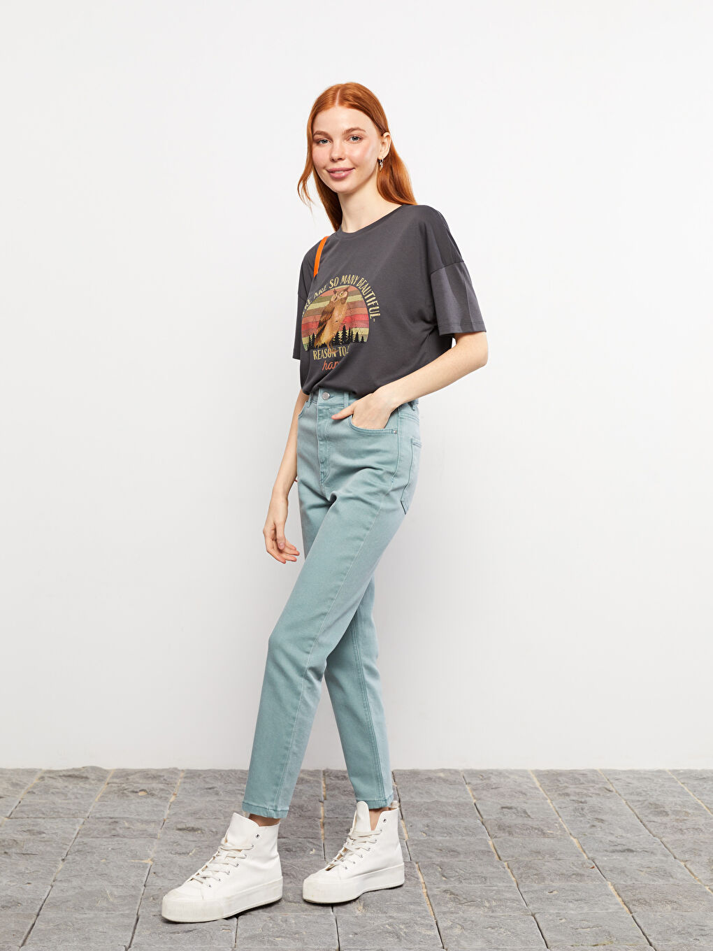 Yeşil Yüksek Bel Mom Fit Düz Cep Detaylı Kadın Jean Pantolon