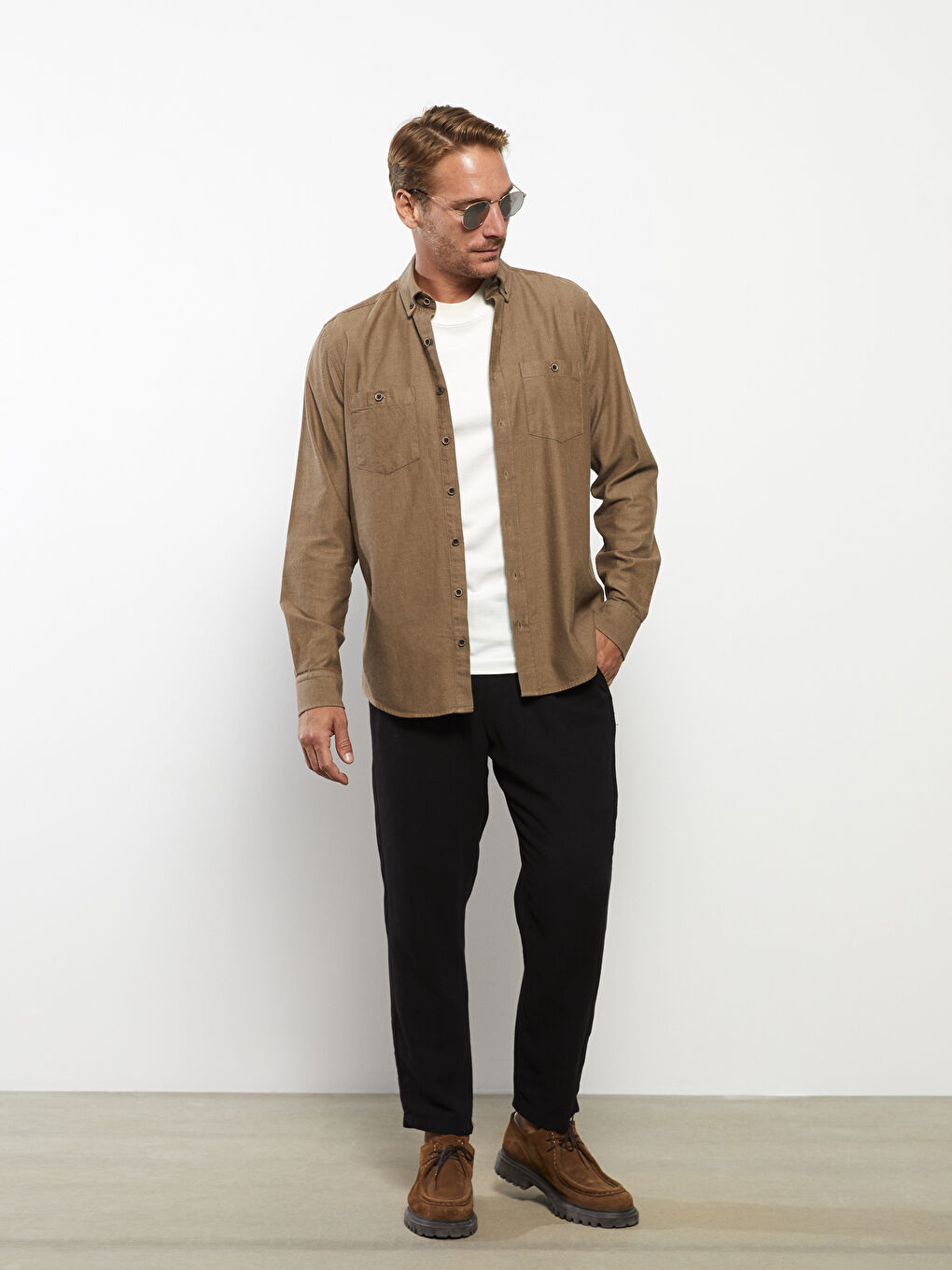 LCWAIKIKI Basic Regular Fit Langarm Gabardine Herrenhemd -W28059Z8-CT9