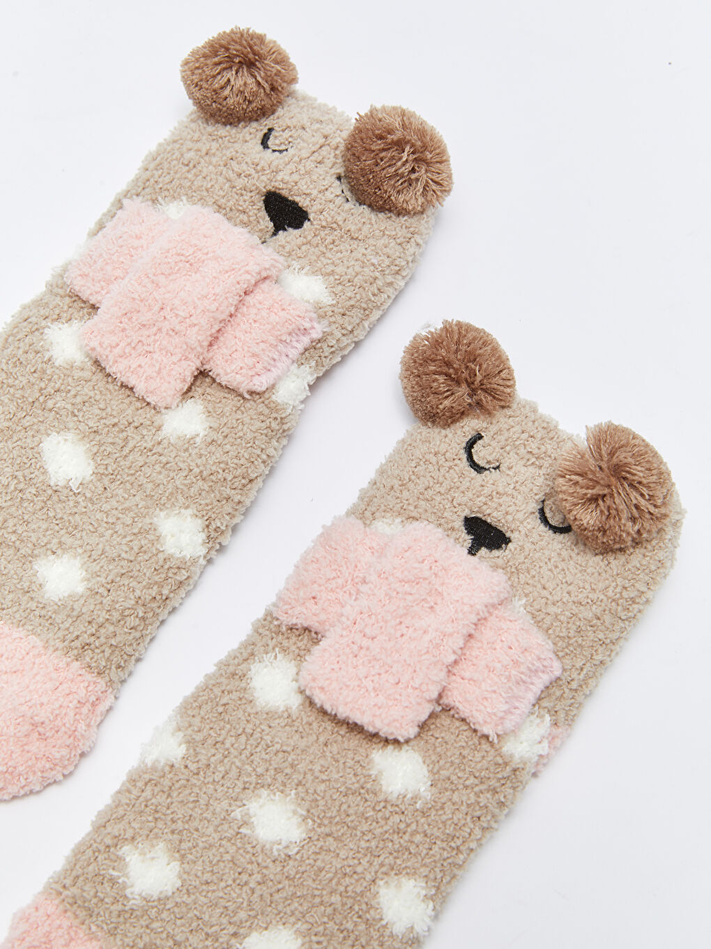 LCW Kids Embroidery and Pompom Detailed Girls' Home Socks -W28060Z4-J2B