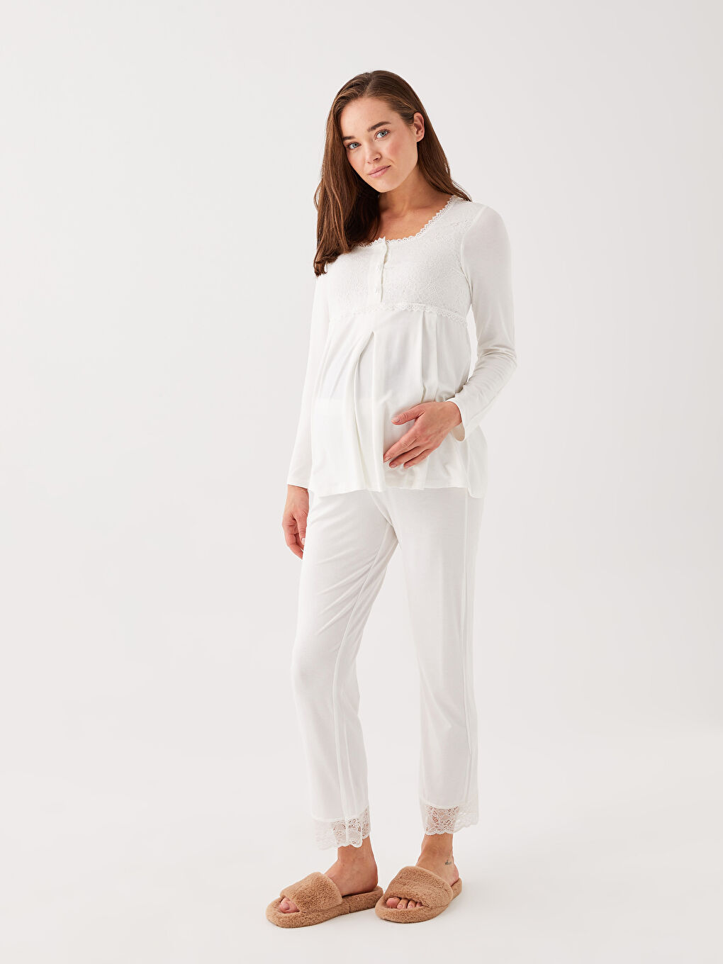 LCW DREAM Pyjama-Set für Schwangere mit Quadratischem Kragen, Stickerei und Langen Ärmeln -W28093Z8-FDU