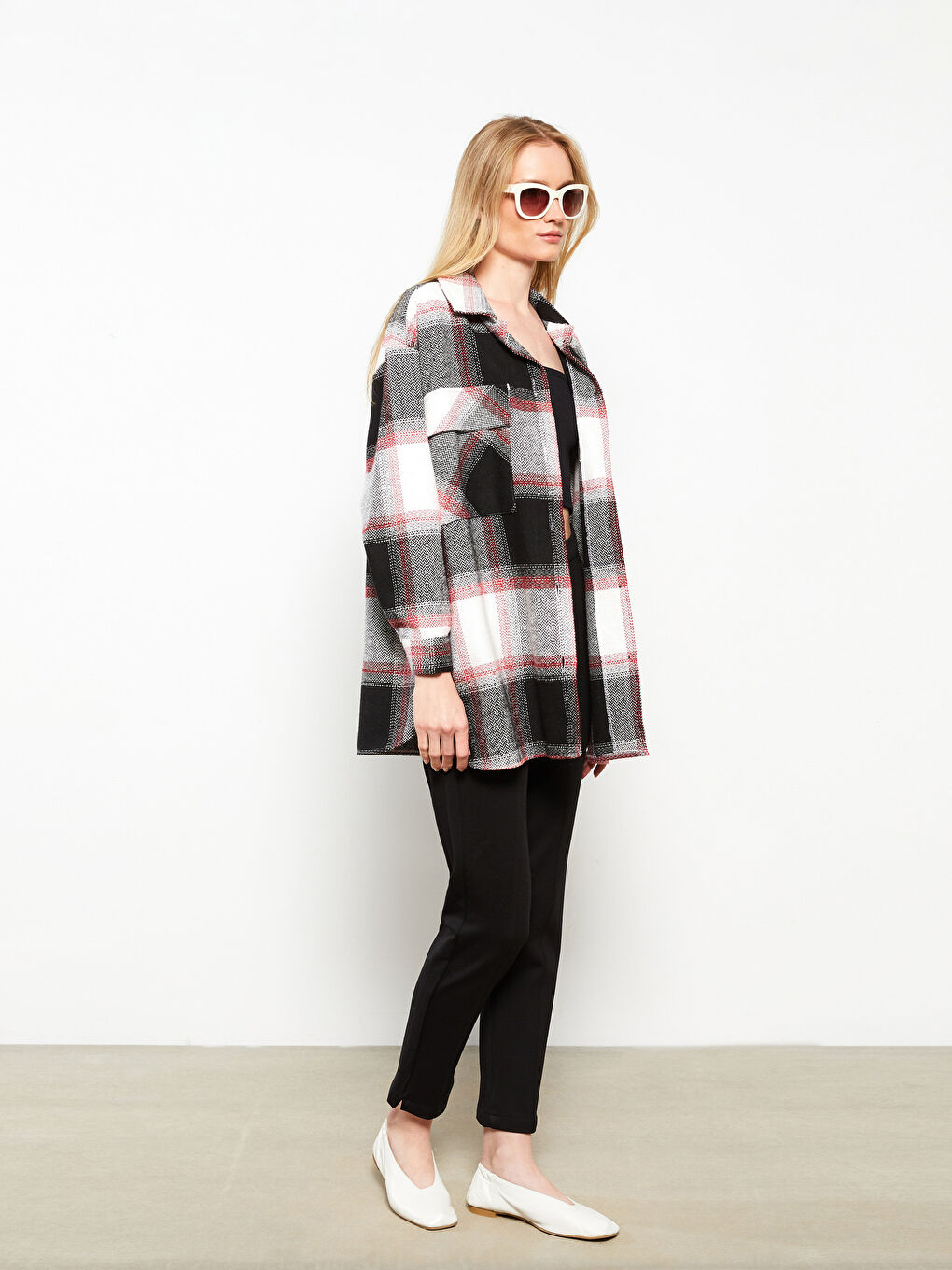Siyah Önden Düğme Kapamalı Ekose Uzun Kollu Gabardin Kadın Gömlek Ceket-1