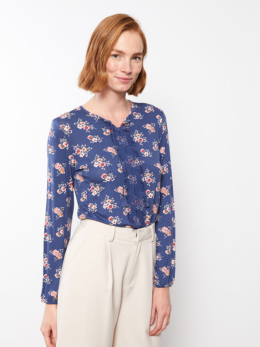 İndigo Bağlamalı Yaka Çiçekli Uzun Kollu Kadın Bluz-1