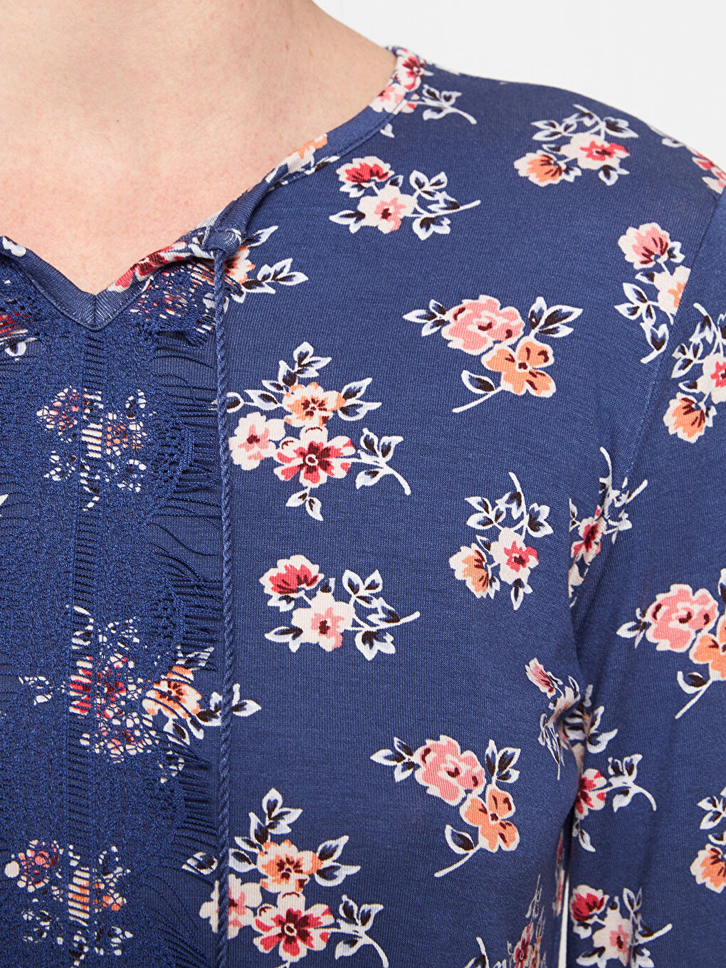 İndigo Bağlamalı Yaka Çiçekli Uzun Kollu Kadın Bluz-3